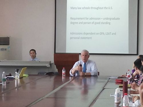 美国伊利诺法991网
教授Steven J Beckett学术讲座精彩再续